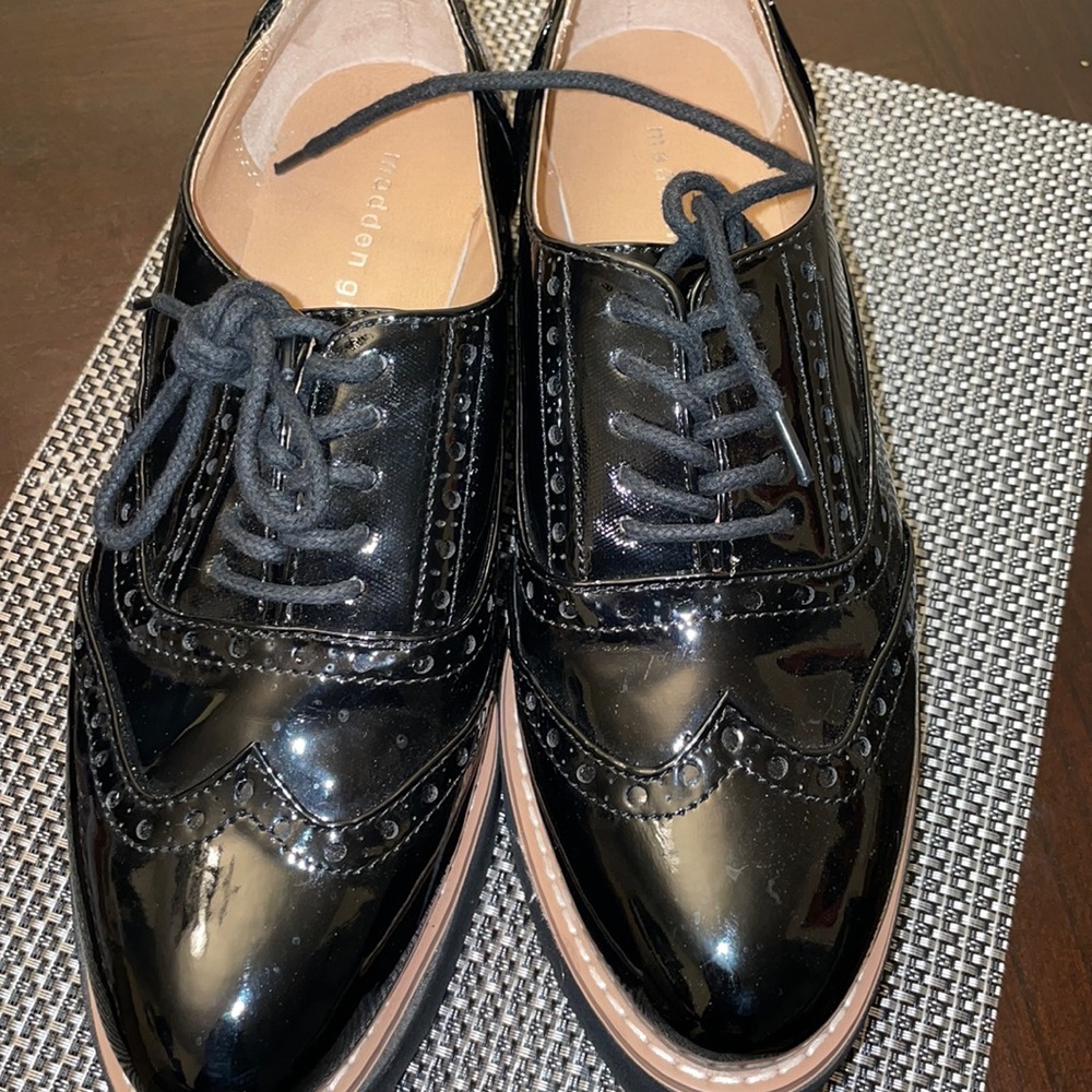 Oxford shoes